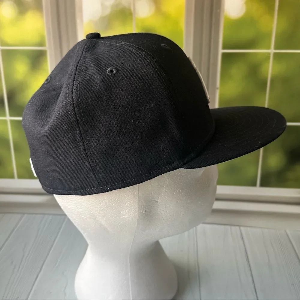 NY Yankees New Era 59FIFTY Fitted Black Cap Sz 7
